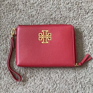 TORY BURCH WRISTLET